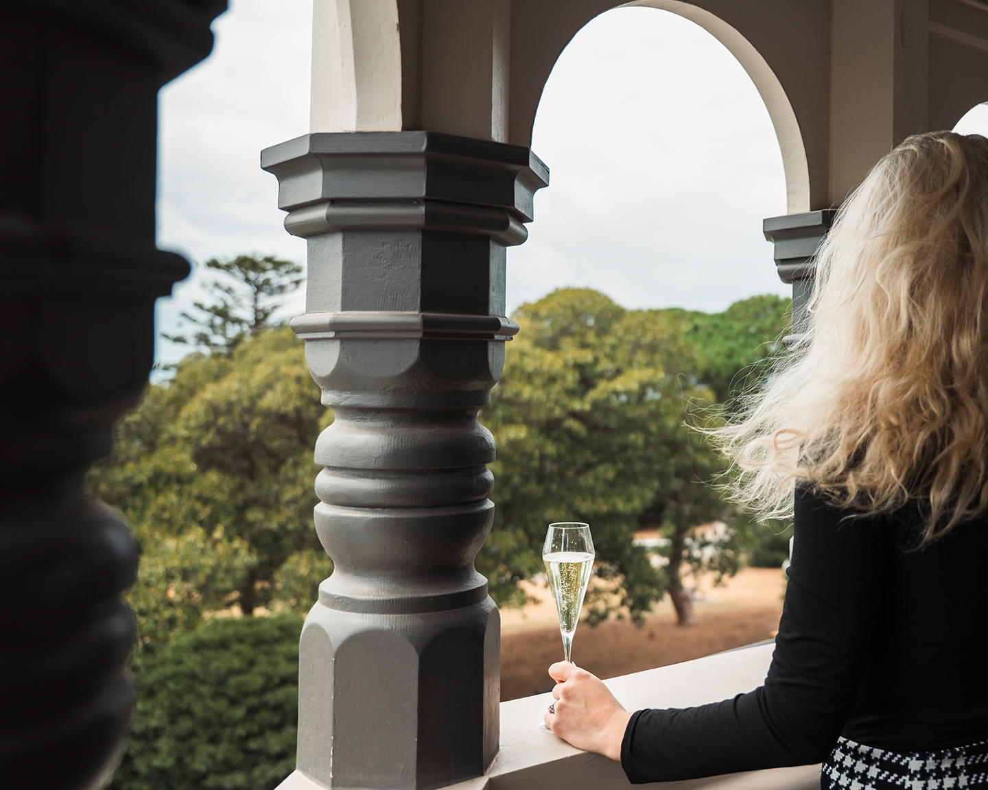 The-Queenscliff-Hotel-Turret-Outlook-Bubbly