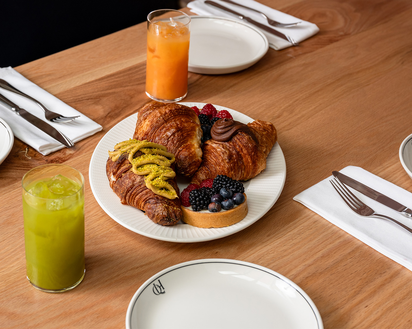 The-Queenscliff-Hotel_Breakfast-Hero